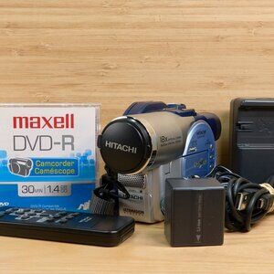 Hitachi DZ-MV505A DVD Handycam Camcorder, 18x Optical Zoom, Made in Japan